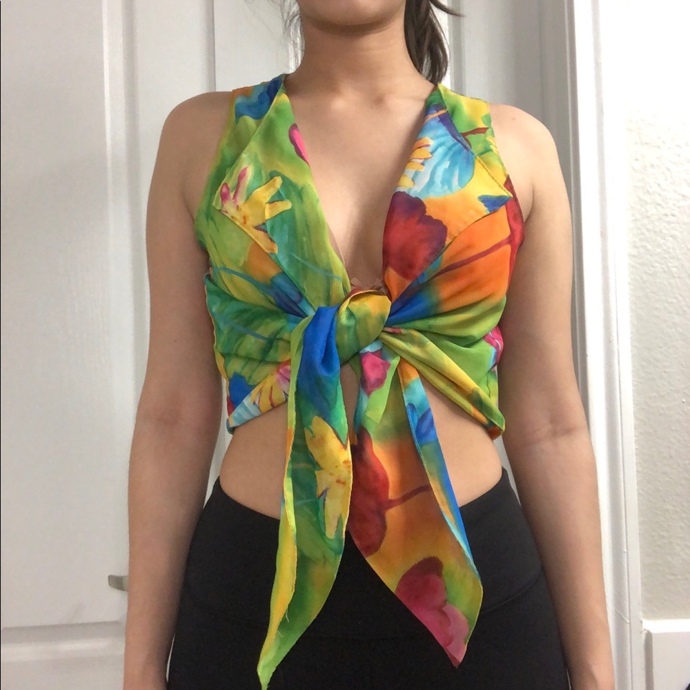 Green + colorful flower pattern tie up blouse